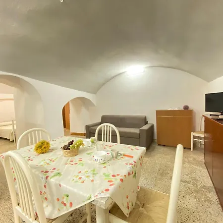 בית נופש Lo Scoglio Bianco