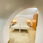 Lo Scoglio Bianco Holiday home *